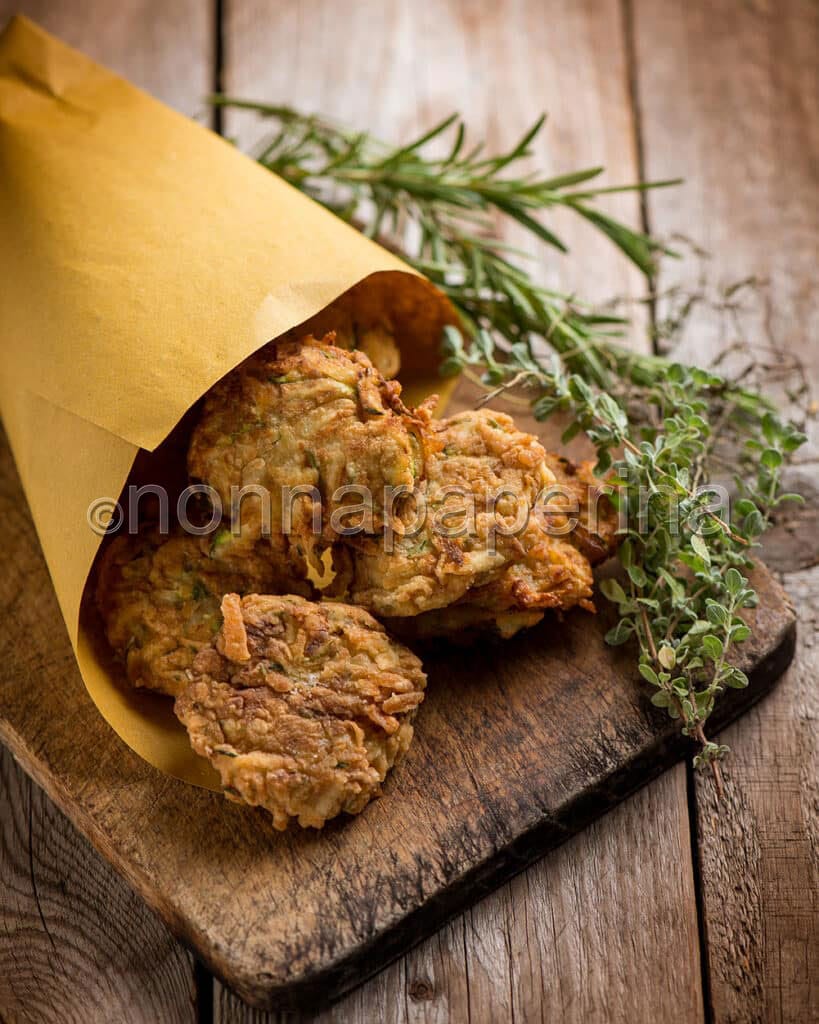 Frittelline di zucchine e patate Frittelline di zucchine e patate