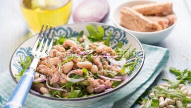 Insalata di cannellini, rucola e tonno
