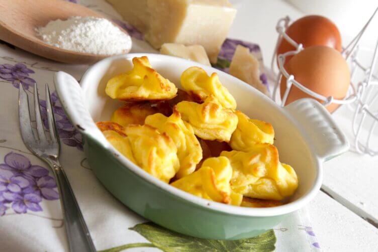 Bignè al Parmigiano Reggiano senza glutine e lattosio bigne al parmigiano reggiano