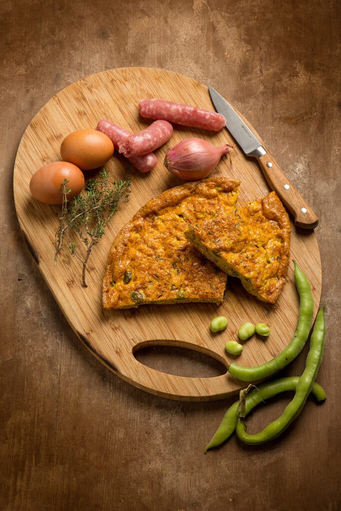 Frittata al forno con fave e salsiccia
