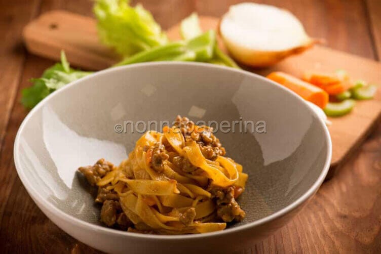 Fettuccine al sugo di agnello