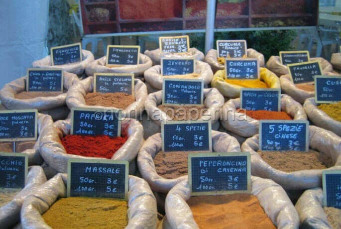 Aromatic herbs and spices: their uses and properties in the kitchen Aromatic herbs and spices: their uses and properties in the kitchen