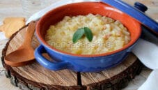 Zuppa del casaro con sedano rapa e lardo conciato Zuppa del casaro con sedano rapa e lardo conciato