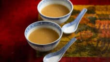 Brodo cinese, un elisir di lunga vita