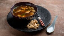 Dall’oriente la deliziosa zuppa di funghi cinesi