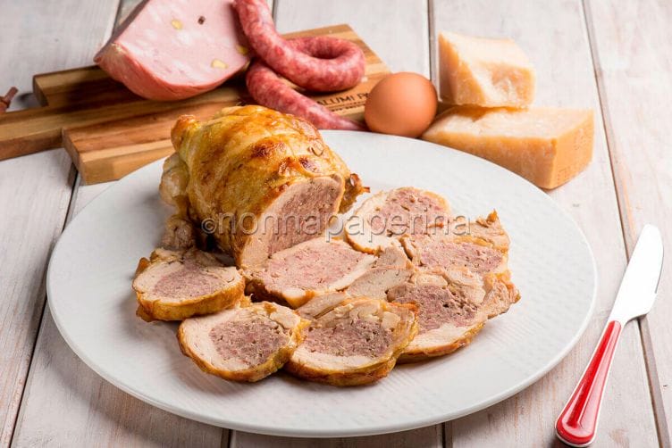 Pollo disossato ripieno