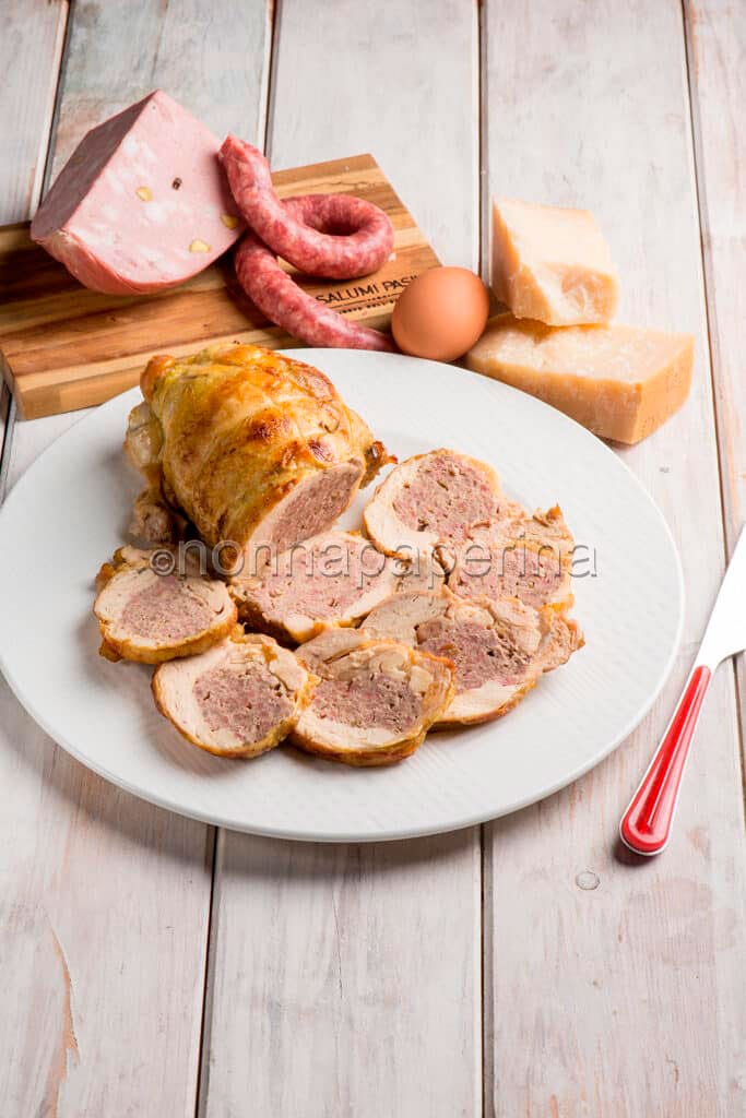 Pollo disossato ripieno