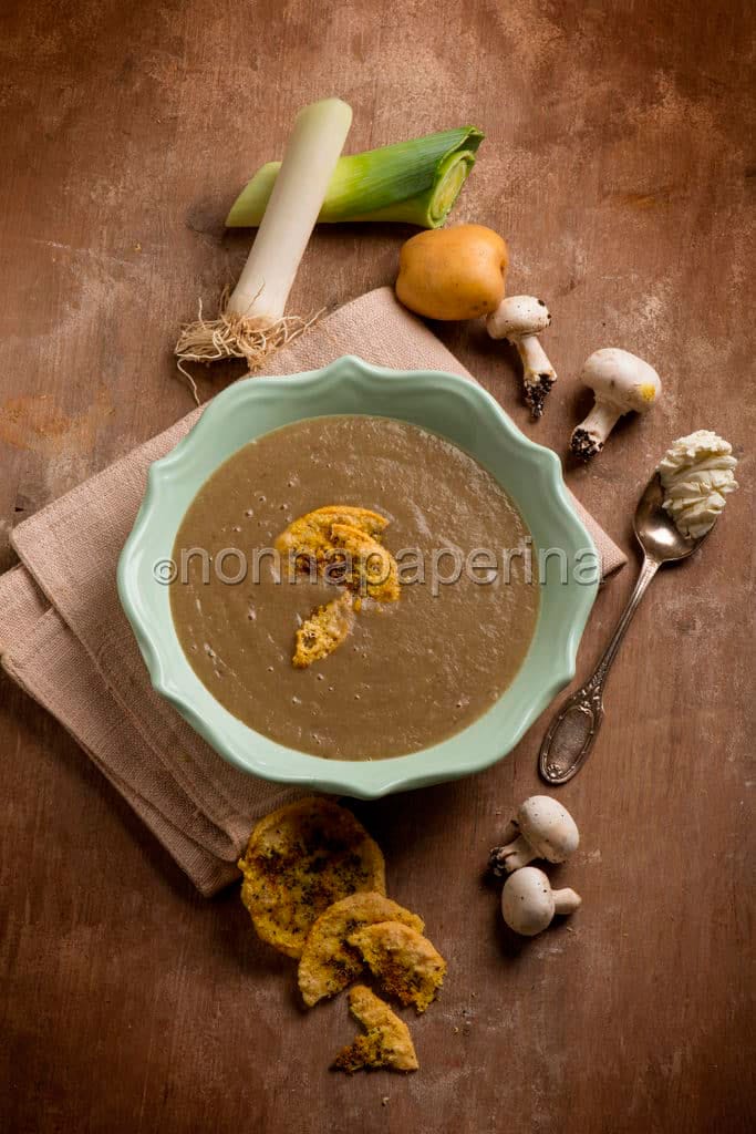 crema ai funghi con formaggio cremoso