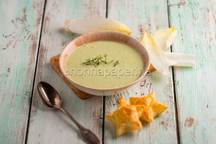 Una deliziosa Crema di indivia per cena Crema di indivia