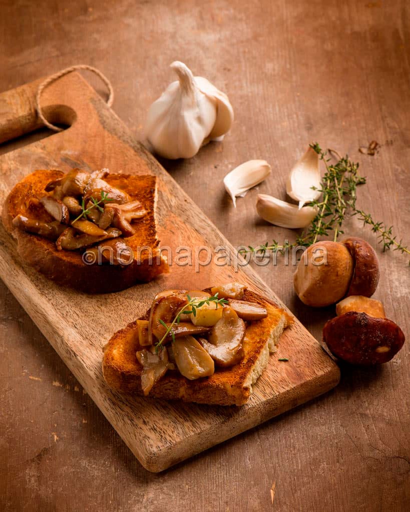 Crostoni ai funghi porcini (1) Crostoni ai funghi porcini (1)