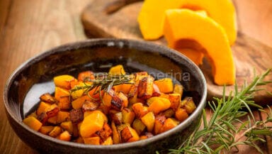 Quadratini di zucca stufati