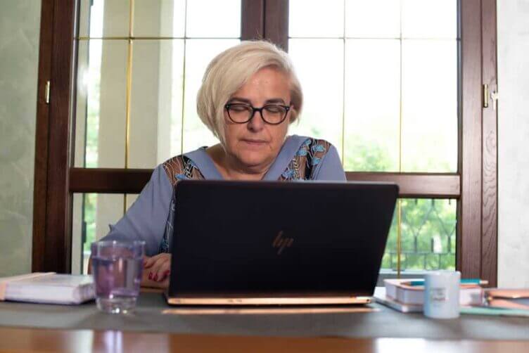 Dimmelo. Perchè mi sento cosi? Sono stanca Perche mi sento cosi