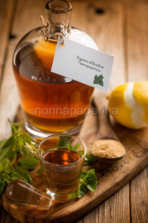 liquore al basilico