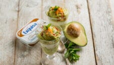 Mousse di avocado e caprino, delizioso antipasto