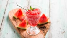 Sorbetto all’anguria, il simbolo dell’estate Sorbetto all’anguria, il simbolo dell’estate
