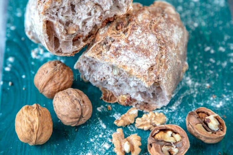 Pane casereccio alle noci