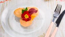 Prepariamo insieme gli Sformatini di sedano rapa. Prepariamo insieme gli Sformatini di sedano rapa.