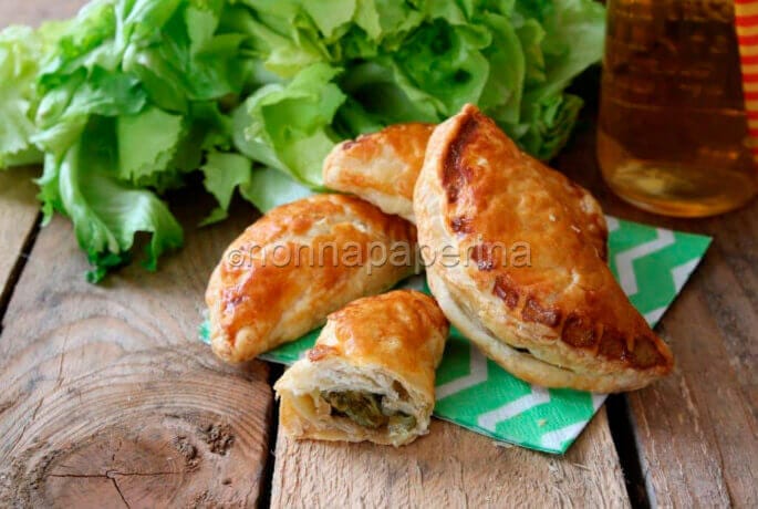 Fagottini di scarola un’idea gustosa per un picnic Fagottini di scarola un’idea gustosa per un picnic