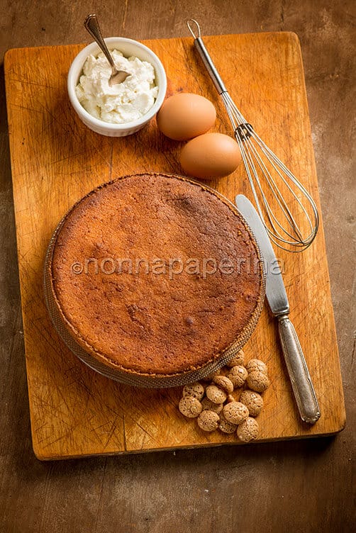 Torta alla ricotta e amaretti Torta alla ricotta e amaretti