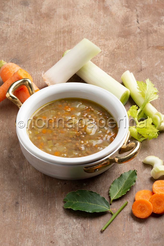 Zuppa di lenticchie Zuppa di lenticchie