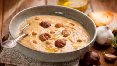 Vellutata di ceci e castagne