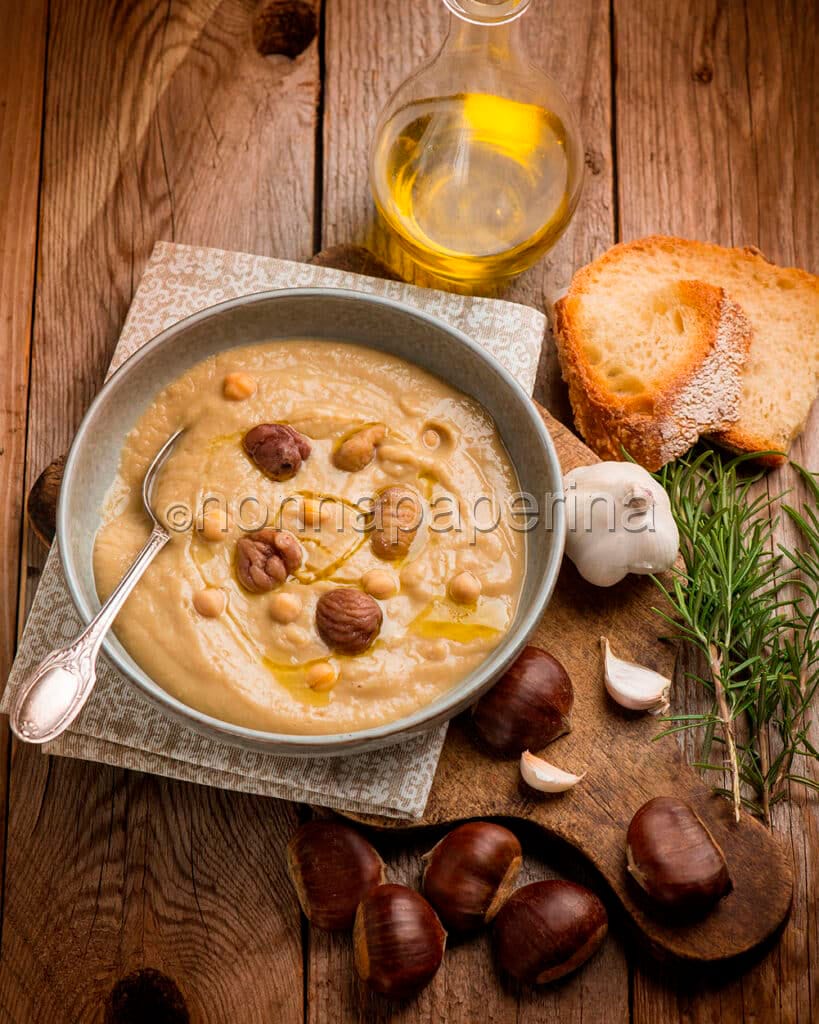 Vellutata di ceci e castagne Vellutata di ceci e castagne