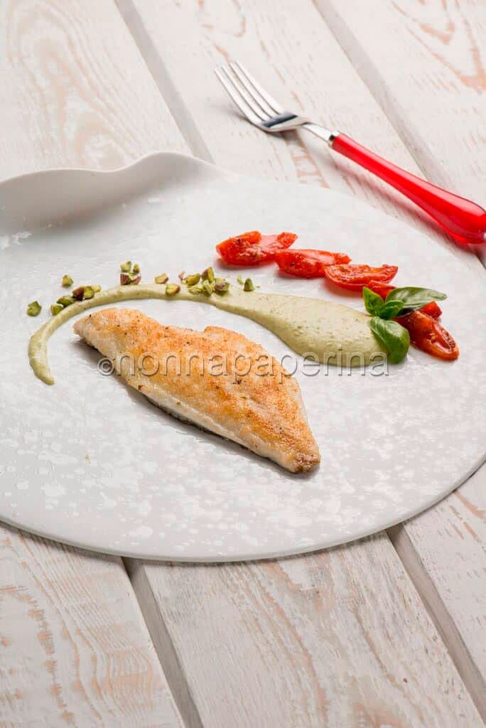 Orata con salsa al pistacchio Orata con salsa al pistacchio