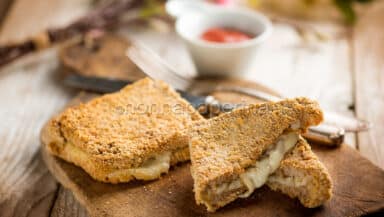Mozzarella in carrozza