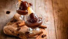 Pere al cioccolato, un dessert semplice e d’effetto