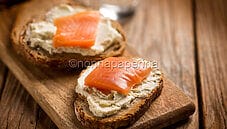 Trota salmonata alla grappa, una pietanza deliziosa Trota salmonata alla grappa, una pietanza deliziosa