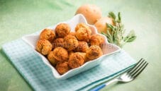Polpette con carne di pollo e patate: gustose