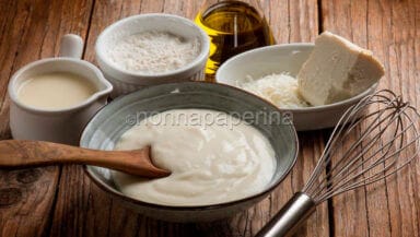 Besciamella con latte di quinoa e farina di riso