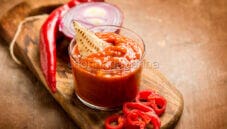 In tavola con la vivace salsa messicana