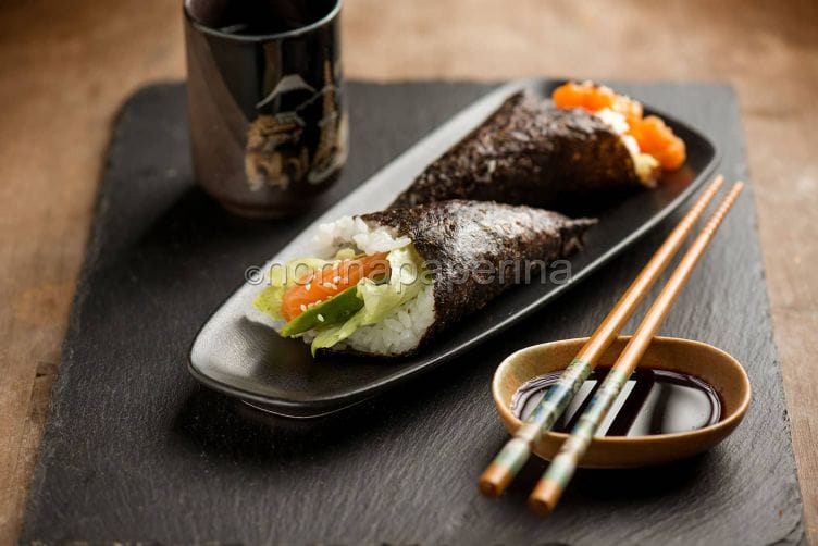 Temaki di salmone