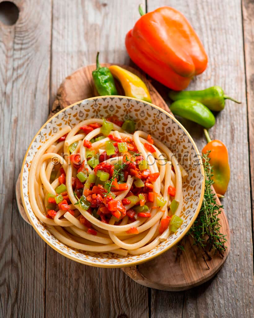 Bucatini con i peperoni