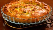 Crostata con salsiccia e cavolo romanesco Crostata con salsiccia e cavolo romanesco