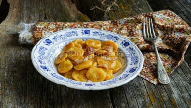 gnocchi di zucca con fonduta di gorgonzola