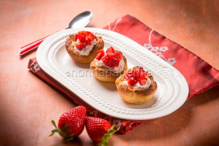 Dolcetti con le fragole: la golosità si tinge di rosso dolcetti con le fragole