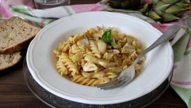 Fusilli con carciofi e crema di gorgonzola
