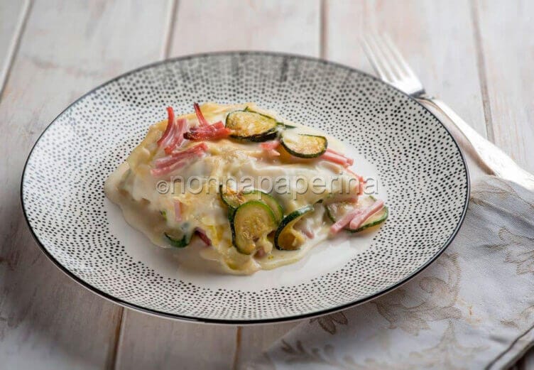 Lasagne light con zucchine e prosciutto cotto