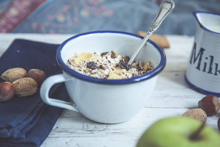 Muesli ai semi di canapa girasole lino e nocciole