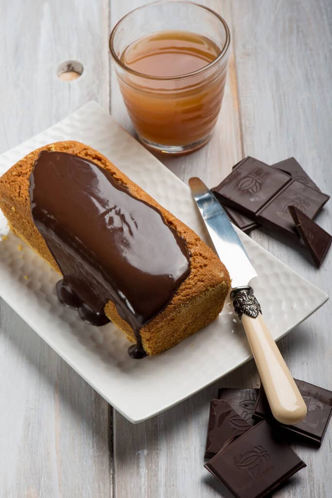 Pandolce al limone con crema al cioccolato Pandolce al limone con crema al cioccolato