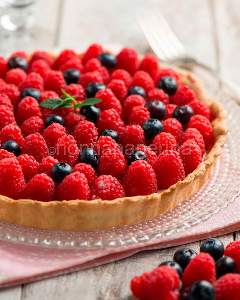 Torta di ricotta ai frutti di bosco