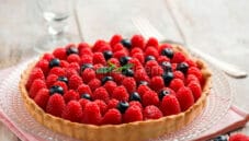 Torta di ricotta ai frutti di bosco : il dessert perfetto