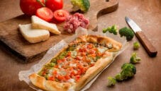 Ricetta delle Crostatine con taleggio e broccoli