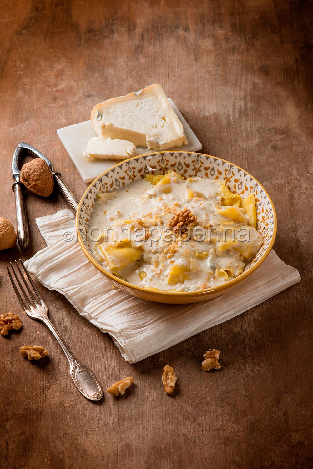 Ravioli di zucca alla fonduta di zola