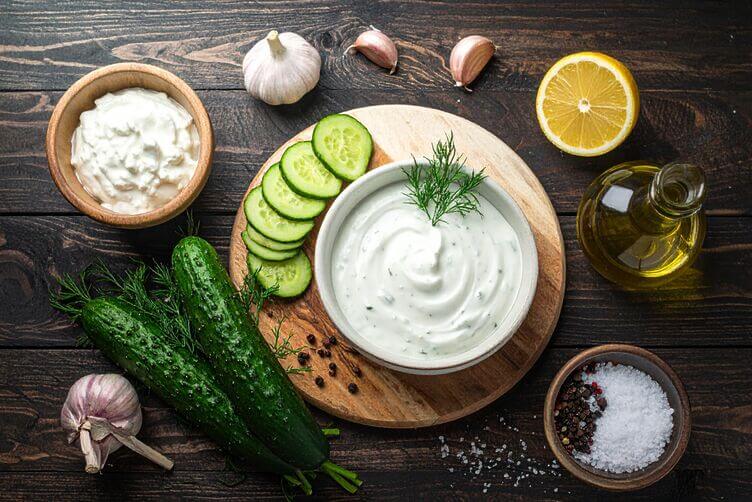 ingredienti tzatziki