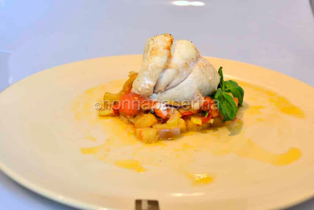 Involtino di San Pietro con caponata di melanzane