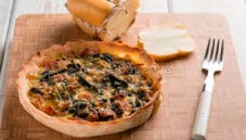 La ricetta veloce della Crostata salata con spinaci La ricetta veloce della Crostata salata con spinaci