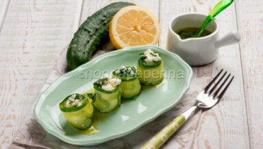 Involtini di cetriolo al formaggio caprino